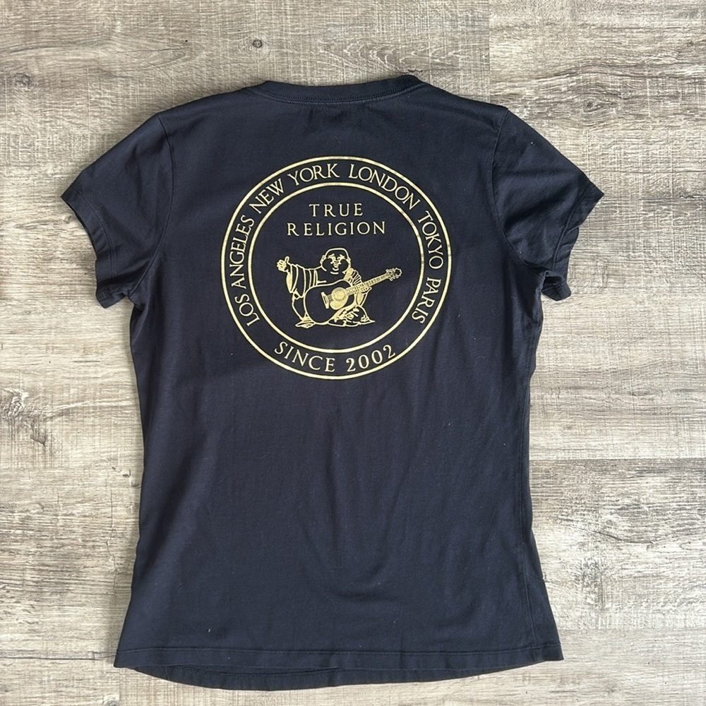 True Religion Buddha Stamp V Neck T Shirt M
